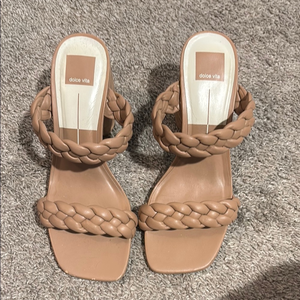 Dolce Vita Women's Tan Braided Sandals